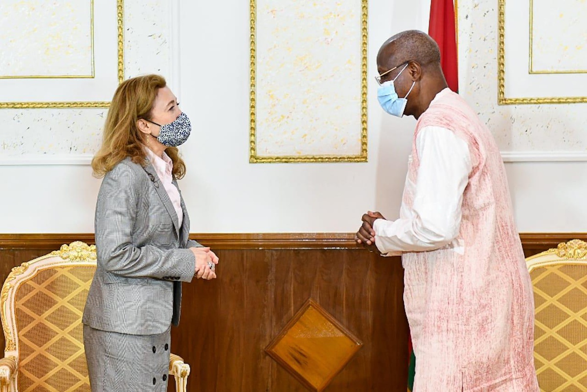 Son dakika haber | Türkiye\'nin Vagadugu Büyükelçisi Arı, Burkina Faso Başbakanı Dabire tarafından kabul edildi