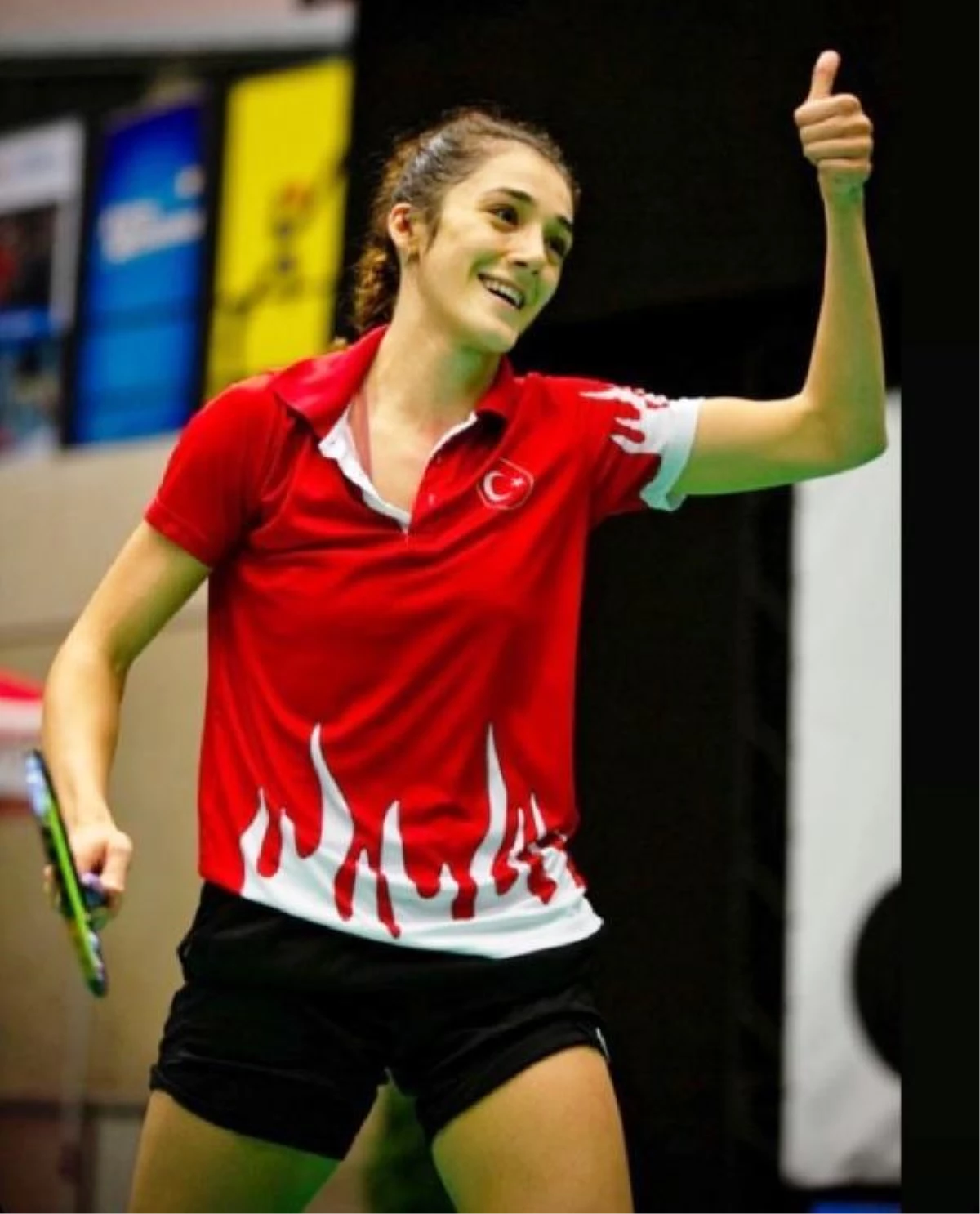 Badmintonda Neslihan Yiğit oyunlara galibiyetle başladı