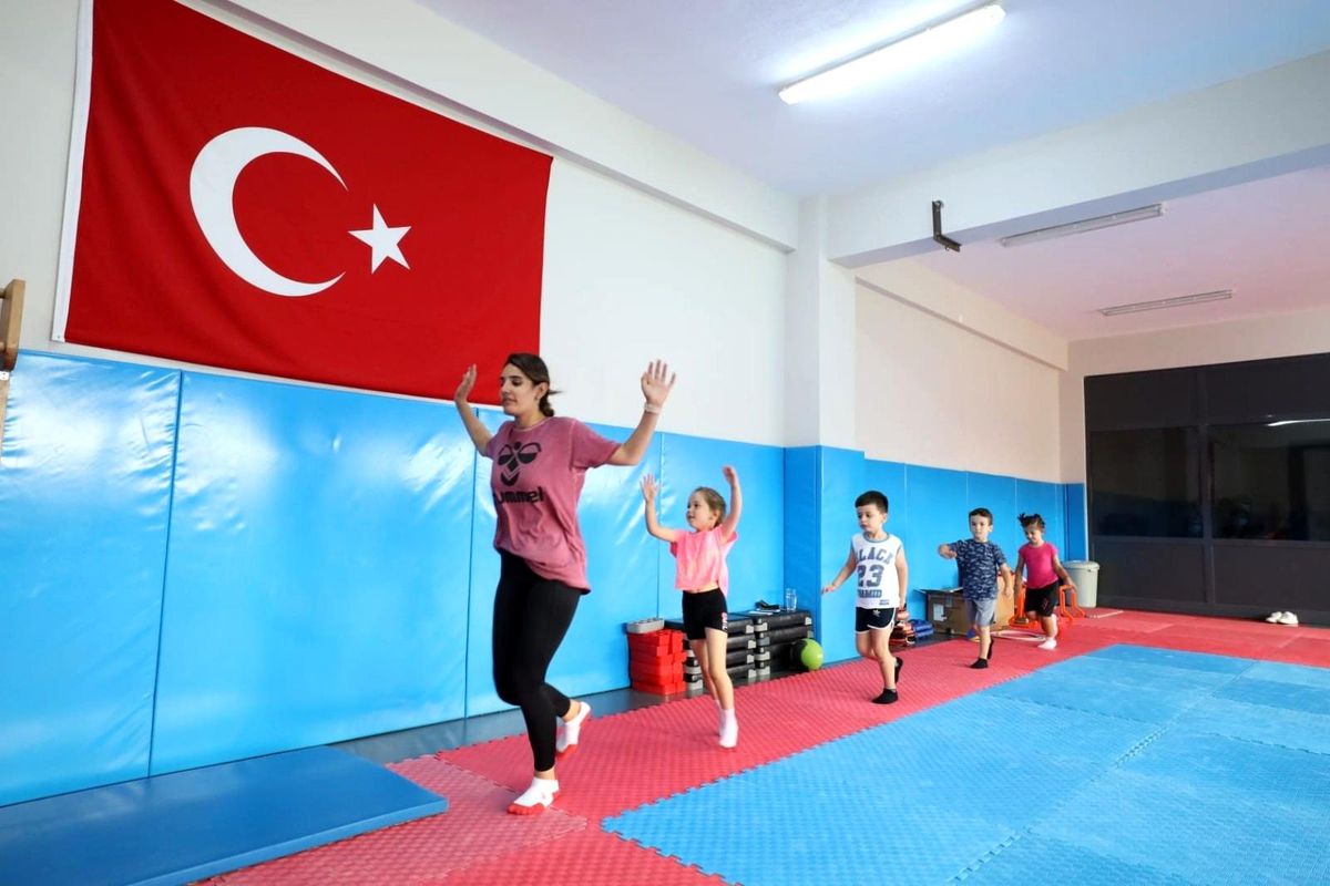 Başiskele\'de ücretsiz yaz spor okulları başladı