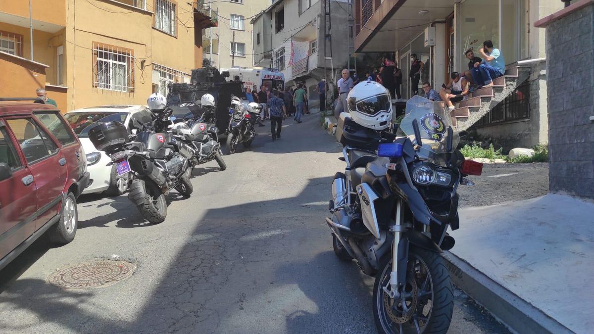 Beyoğlu\'nda silahlı kavga