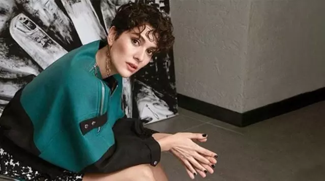 Çocuklarının izinsiz videolarının çekildiği gören Bergüzar Korel isyan etti Çocuklarının izinsiz videolarının çekildiği gören Bergüzar Korel isyan etti