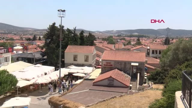 EGE SAHİLLERİNDE ESNAF BAYRAM YOĞUNLUĞUNDAN MEMNUN KALDI