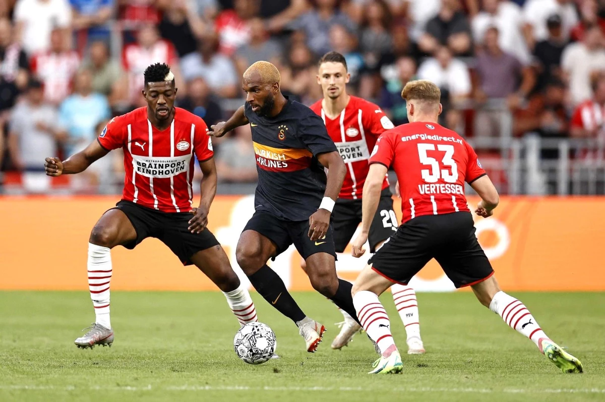 Galatasaray, PSV\'yi konuk edecek