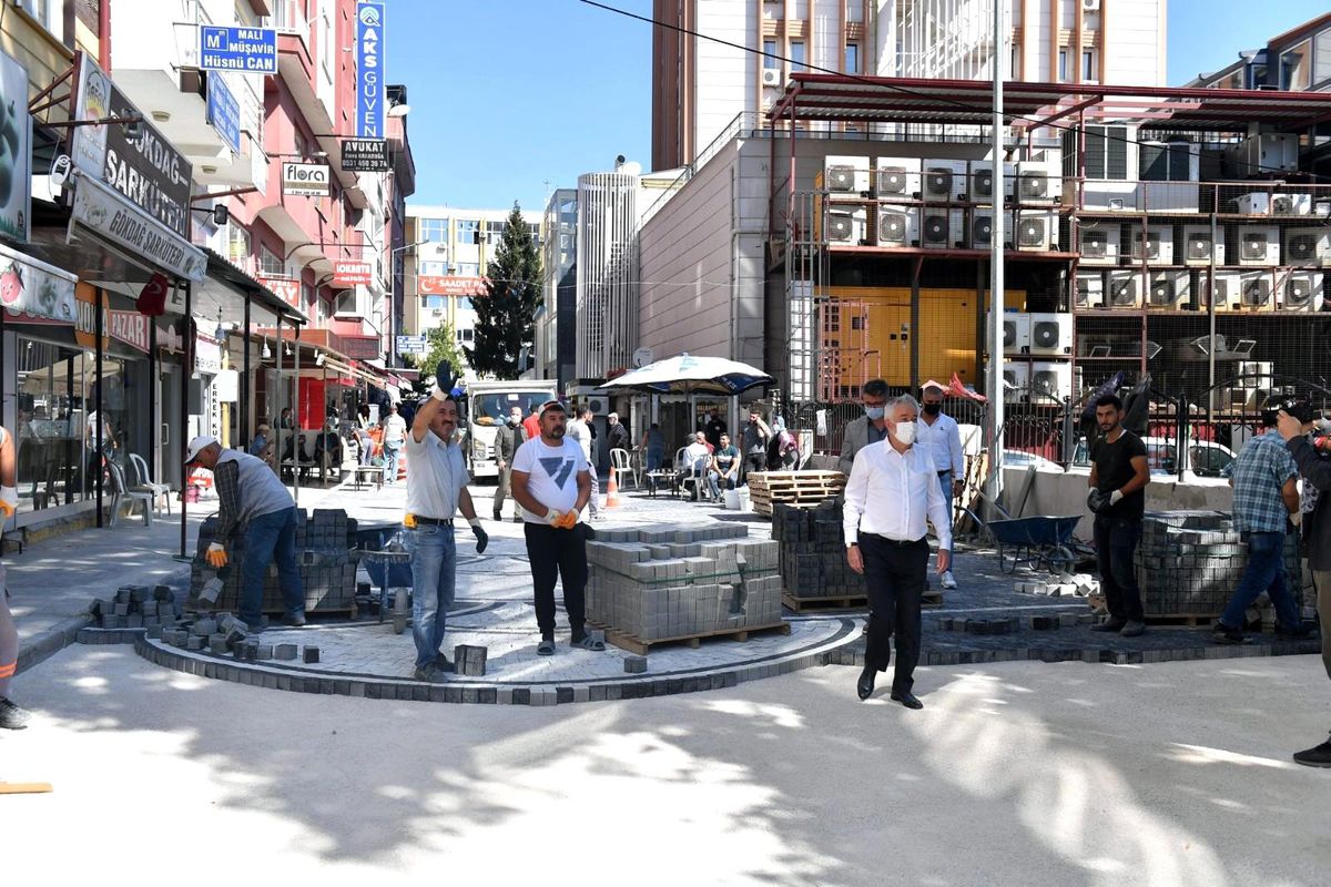 Isparta\'da köy pazarı yenileniyor