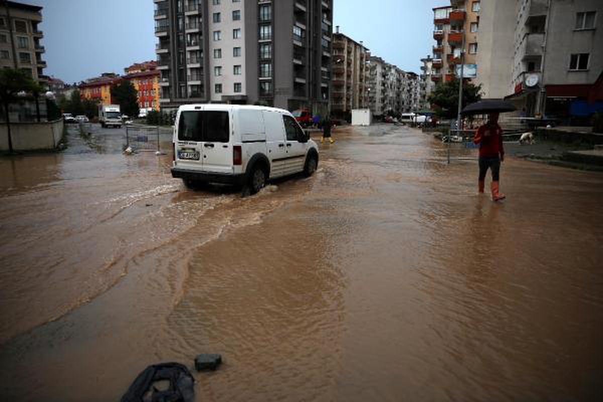 Rize ve Artvin\'de beklenen yağış başladı (5)