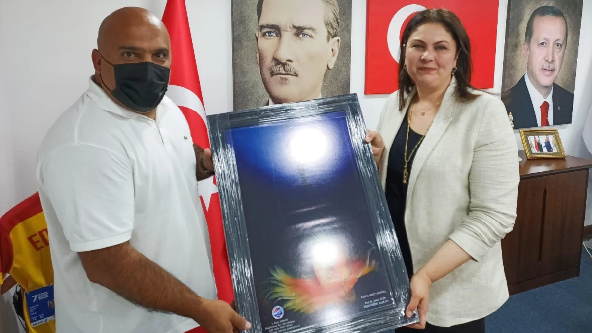 TSSF Edirne Temsilci Özkan Arsu\'dan AK Parti İl Başkanı İba\'ya teşekkür ziyareti
