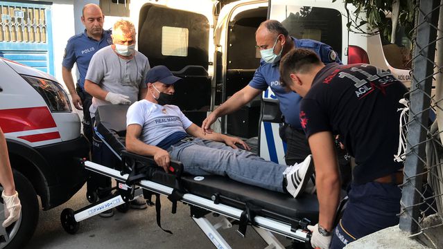 Adana'da hırsızlık şüphelisi kaçmak istediği sırada bileği kırılınca yakalandı