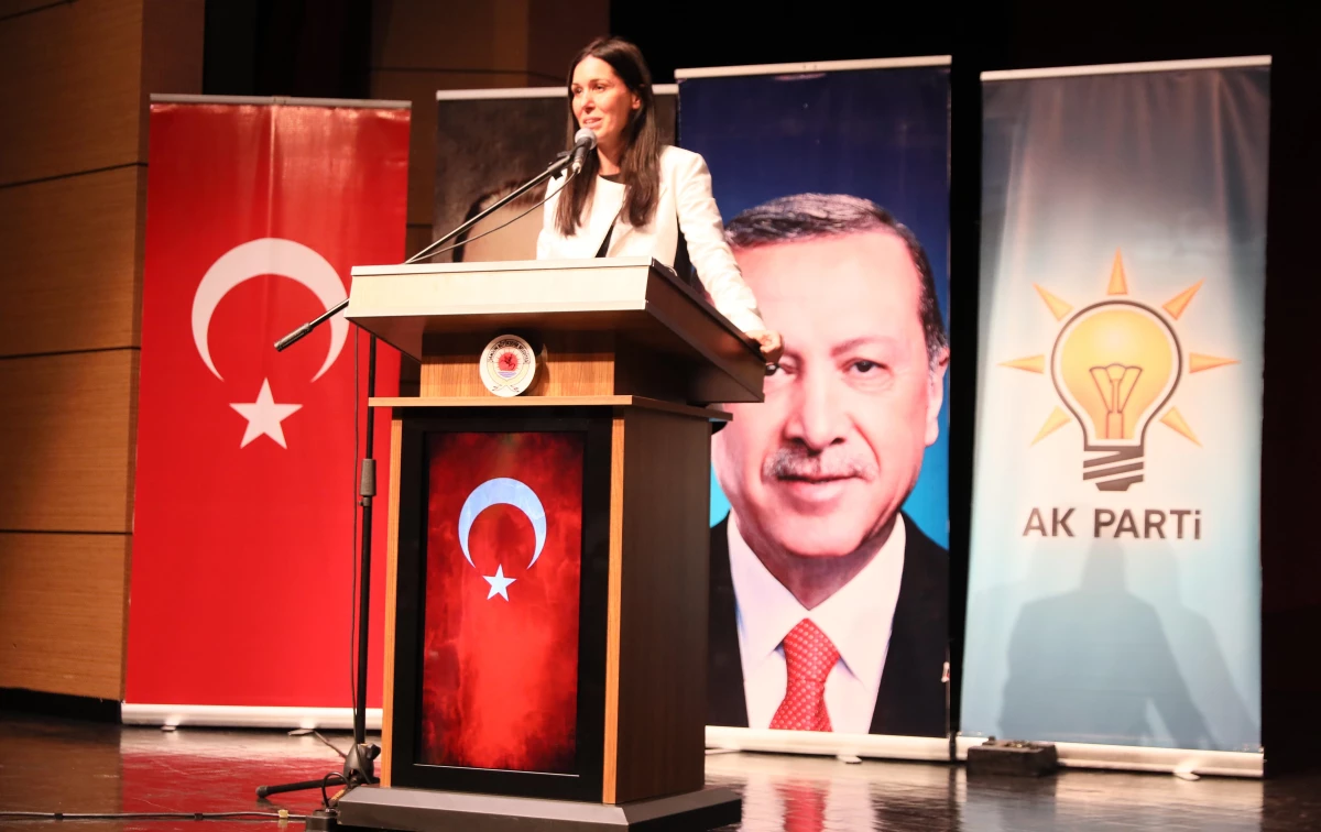 AK Partili Çiğdem Karaaslan partisinin "Atakum İlçe Danışma Meclisi Toplantısı"na katıldı