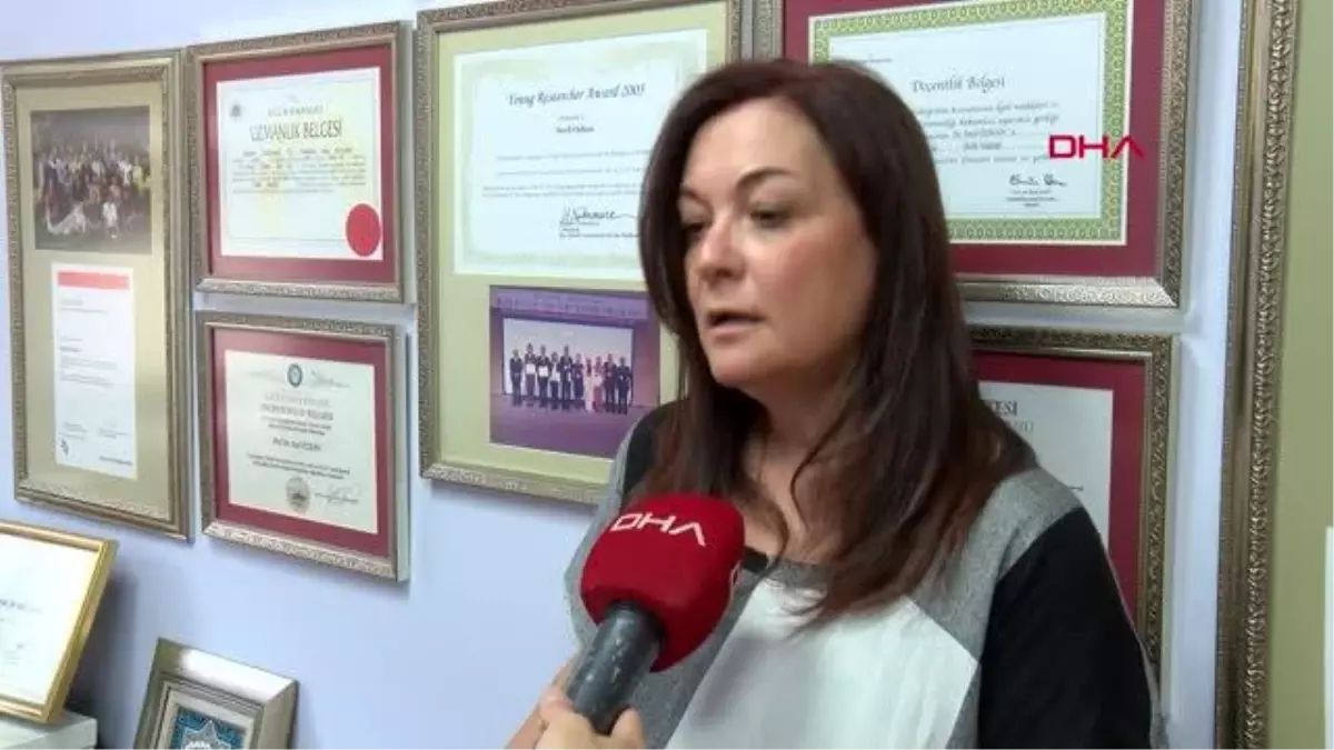 Bilim Kurulu üyesi Özkan: Yan etkiler abartılarak anlatılıyor