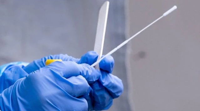 Bilim Kurulu Üyesi Şener'den aşısız çalışmak isteyenler için uyarı: 48 saatte bir PCR testi yaptırsınlar