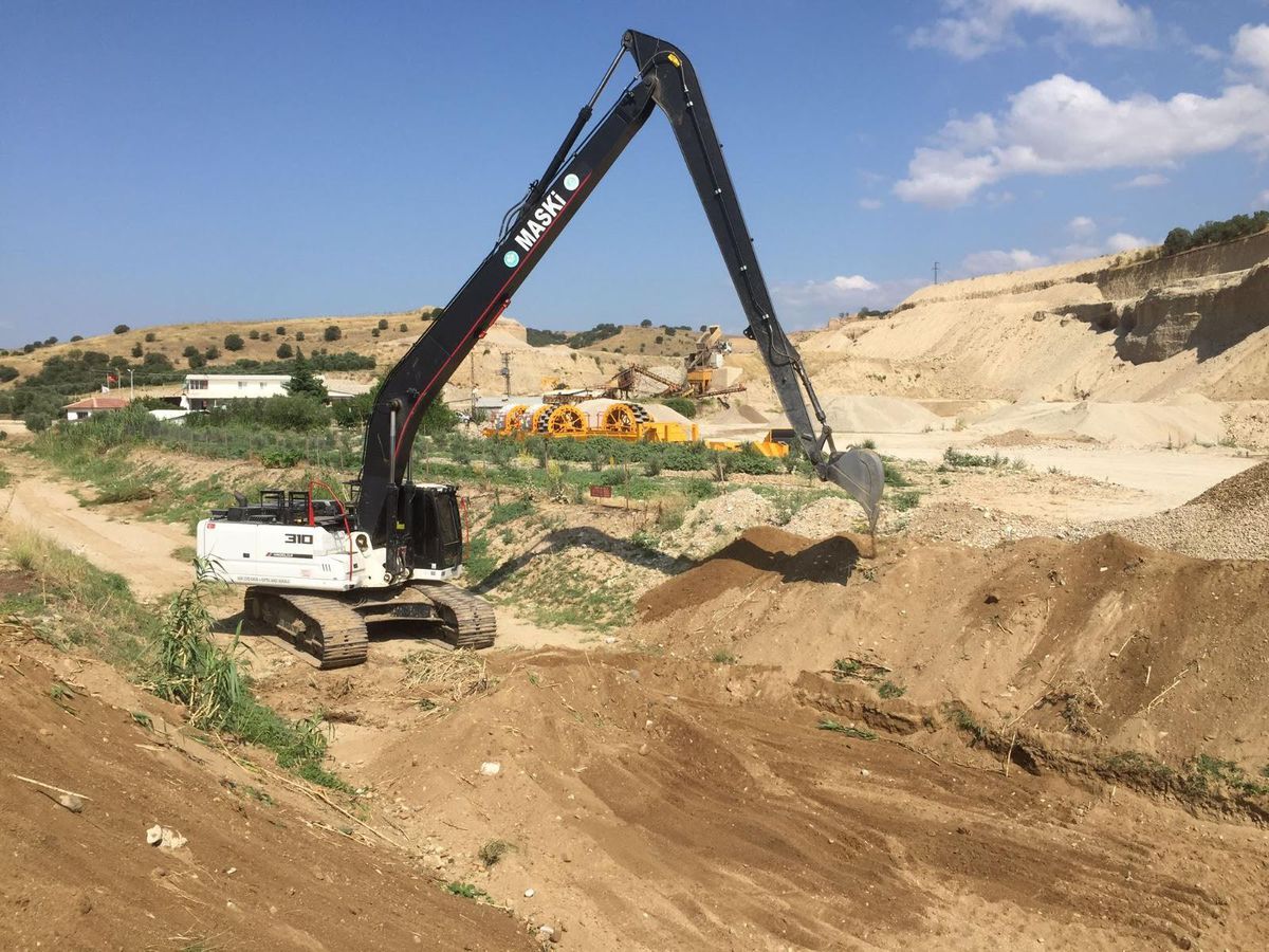 Çakallar Deresinde bir kilometrelik temizlik tamamlandı