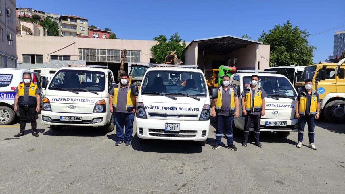 Eyüpsultan\'da sinek ilaçlamaları devam ediyor