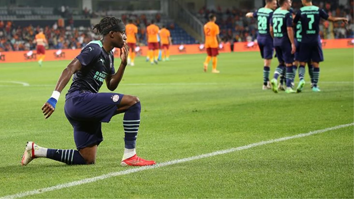 Galatasaray maçı sonrası PSV\'den olay paylaşım: Küçük kulüp? Büyük sonuç