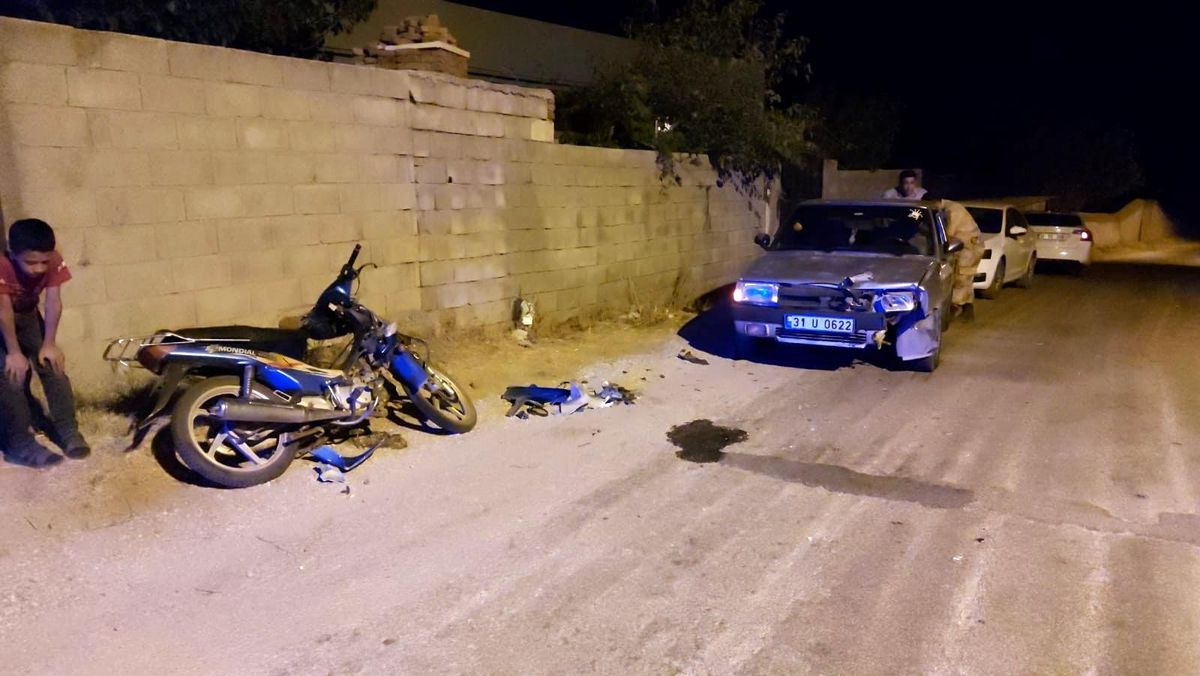 Son dakika 3. sayfa: Hatay\'da trafik kazası: 2 yaralı