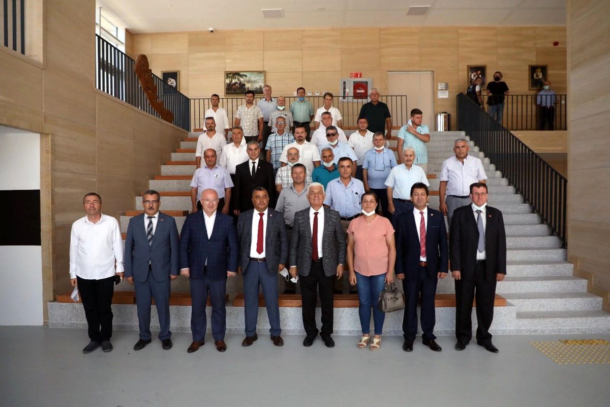 Hayrettin Akay Güven Tazeledi