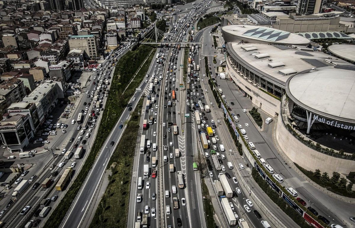 İstanbul\'daki araç yoğunluğu yüzde 7 arttı