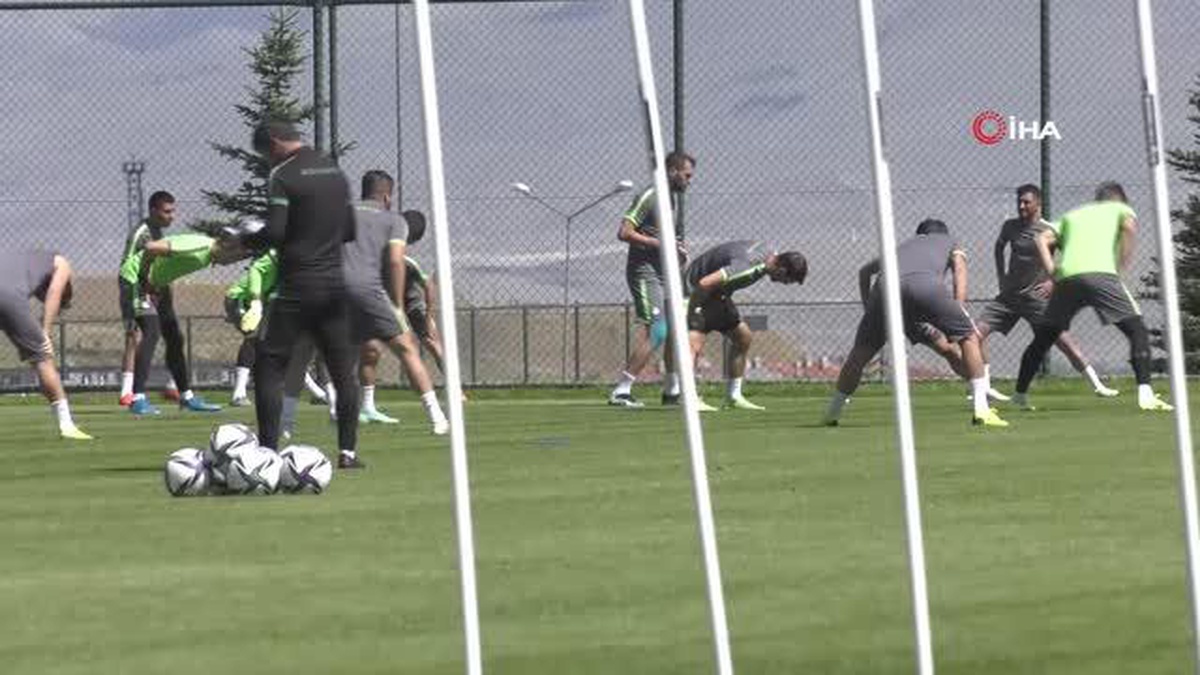Konyaspor yeni sezon hazırlıklarına Erzurum\'da devam ediyor