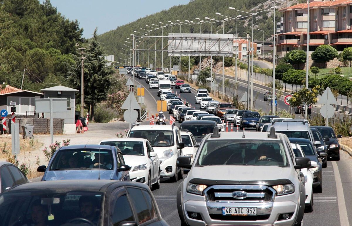 Muğla\'da bir yılda araç sayısı yüzde 5,2 arttı