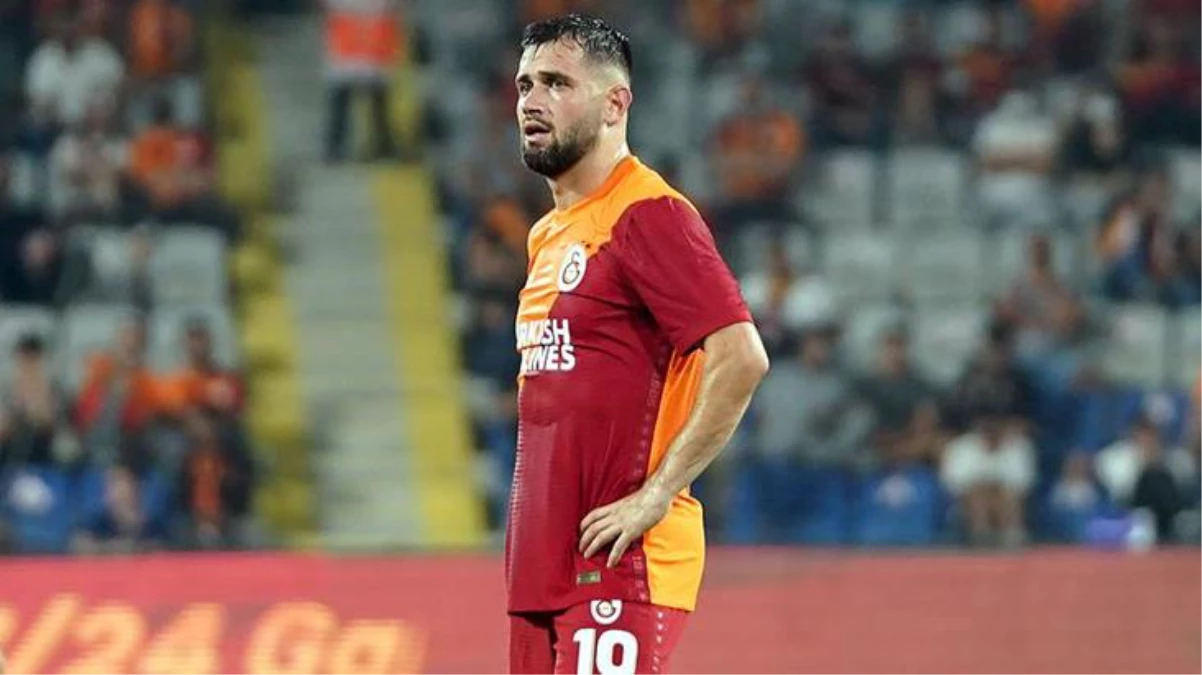 Galatasaray taraftarının kafası çok karıştı! Ömer Bayram\'a bir kısım tepki gösterirken bir kısım destek verdi