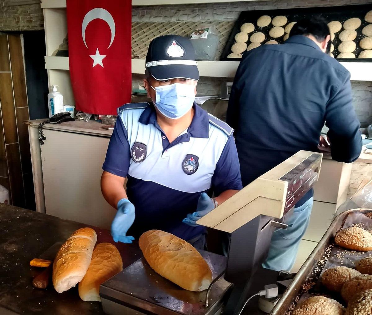 Osmaniye\'de ekmekte gramaj denetimi