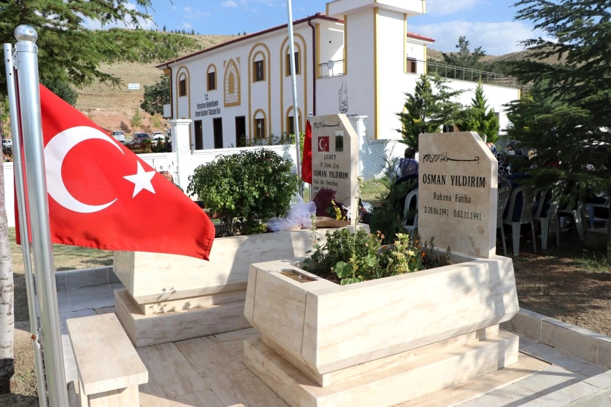 Son dakika haberi | Şehit Osman Yıldırım kabri başında anıldı