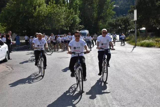 Avrupalı gençler Kızılcahamam'da pedal çevirdi