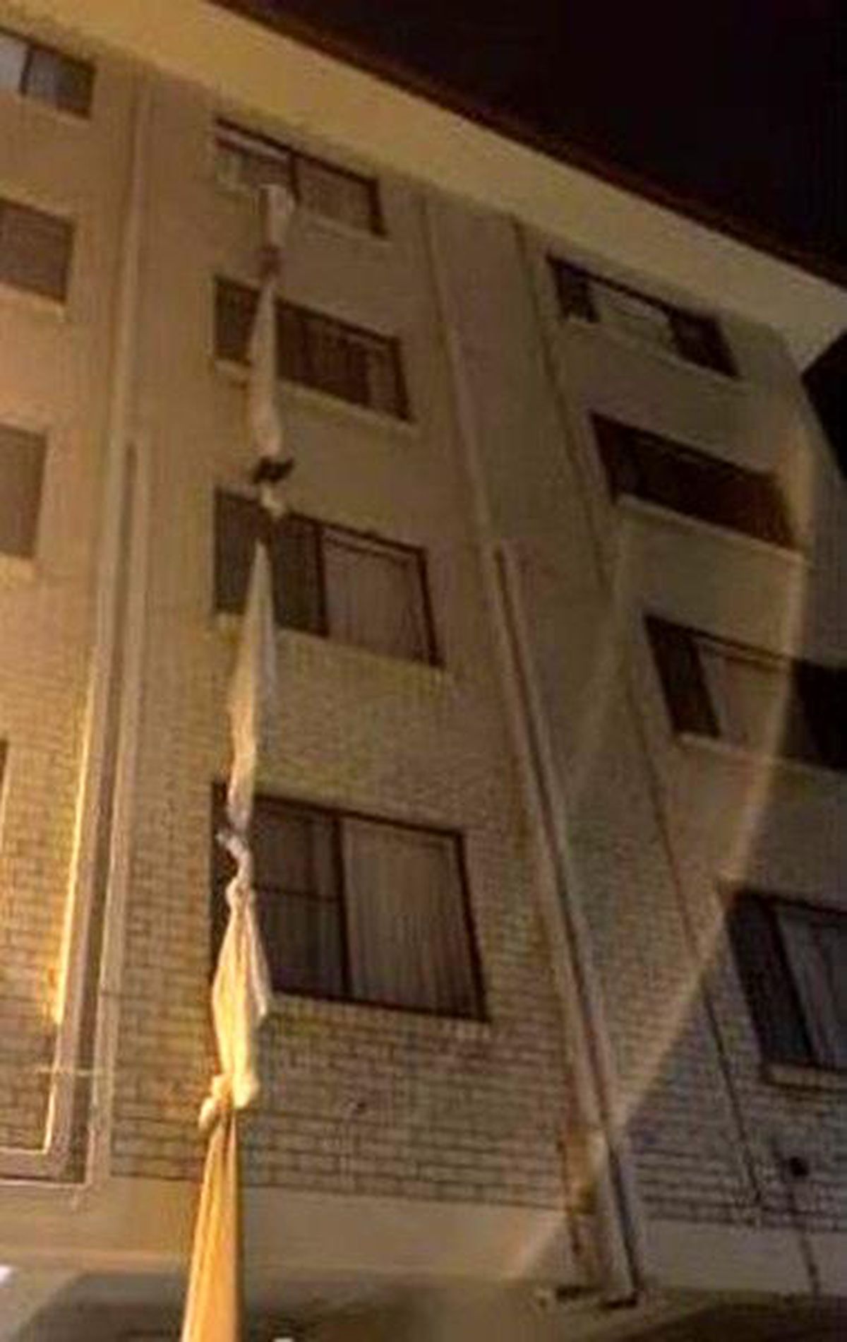 Avustralya\'da zorunlu otel karantinasından çarşaflı kaçış