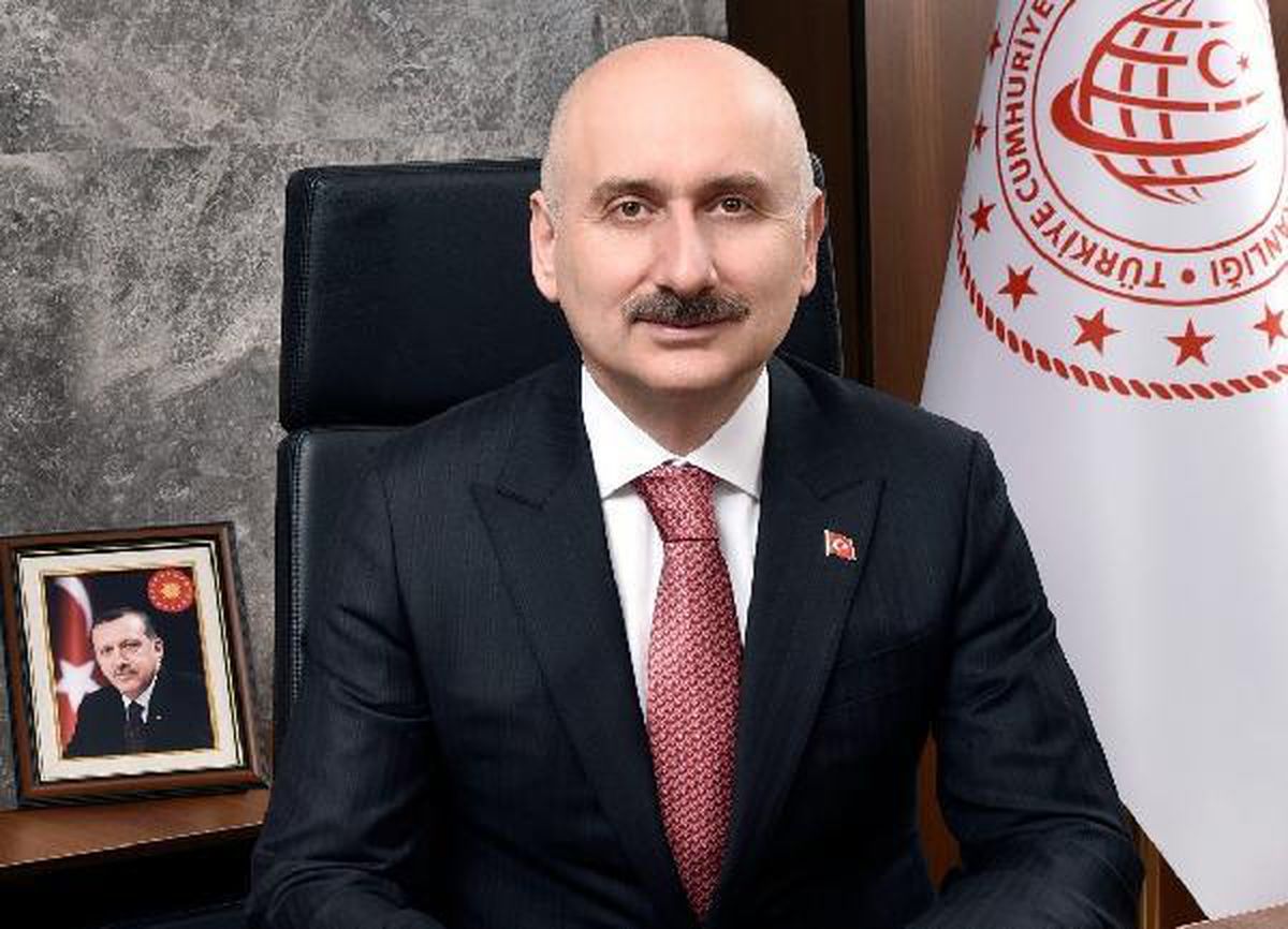 Bakan Karaismailoğlu: Bayramda 11 milyon 809 bin biletli yolcu seyahat etti
