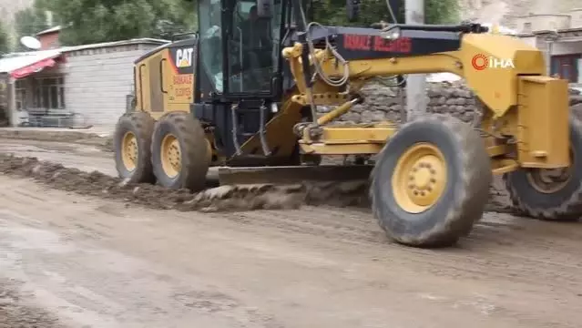 Başkale'de sel sonrası hasar tespit çalışmaları sürüyor