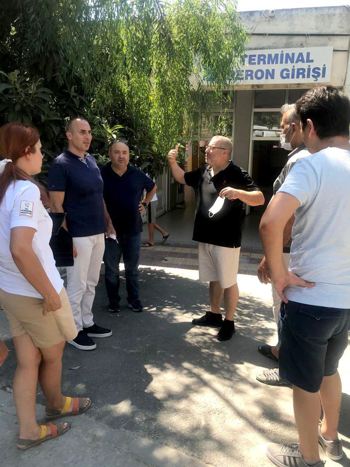 Başkan Günel ve ekibi mahalle ziyaretlerini sürdürüyor