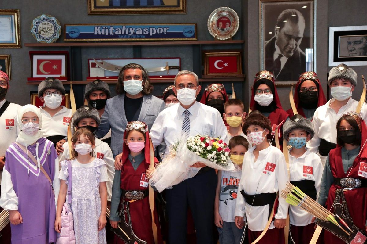 Başkan Işık: "Başarılarınızla gurur duyduk"