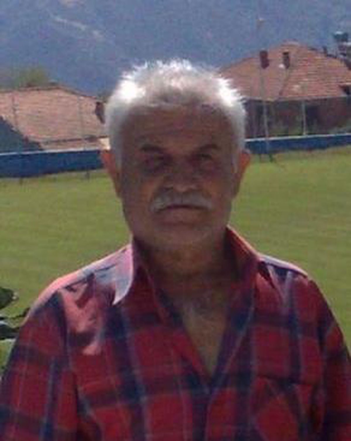 Denizli\'de devrilen traktörün sürücüsü hayatını kaybetti