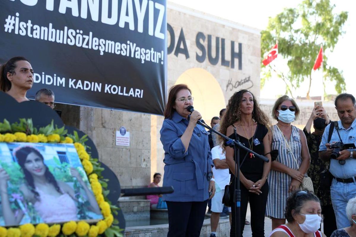 Didim, cinayete kurban giden Yağmur için tek yürek oldu