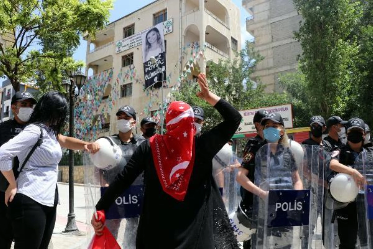 HDP\'LİLERİN MÜZİKLE SESLERİNİ BASTIRMAYA ÇALIŞTIĞI ANNELERDEN BİRİ BİNAYA GİRMEYE ÇALIŞTI