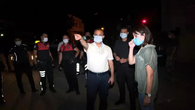 Son dakika haberleri... İskenderun polisi kentin 50 ayrı noktasında sıkı denetimler yaptı. Son dakika haberleri... İskenderun polisi kentin 50 ayrı noktasında sıkı denetimler yaptı.