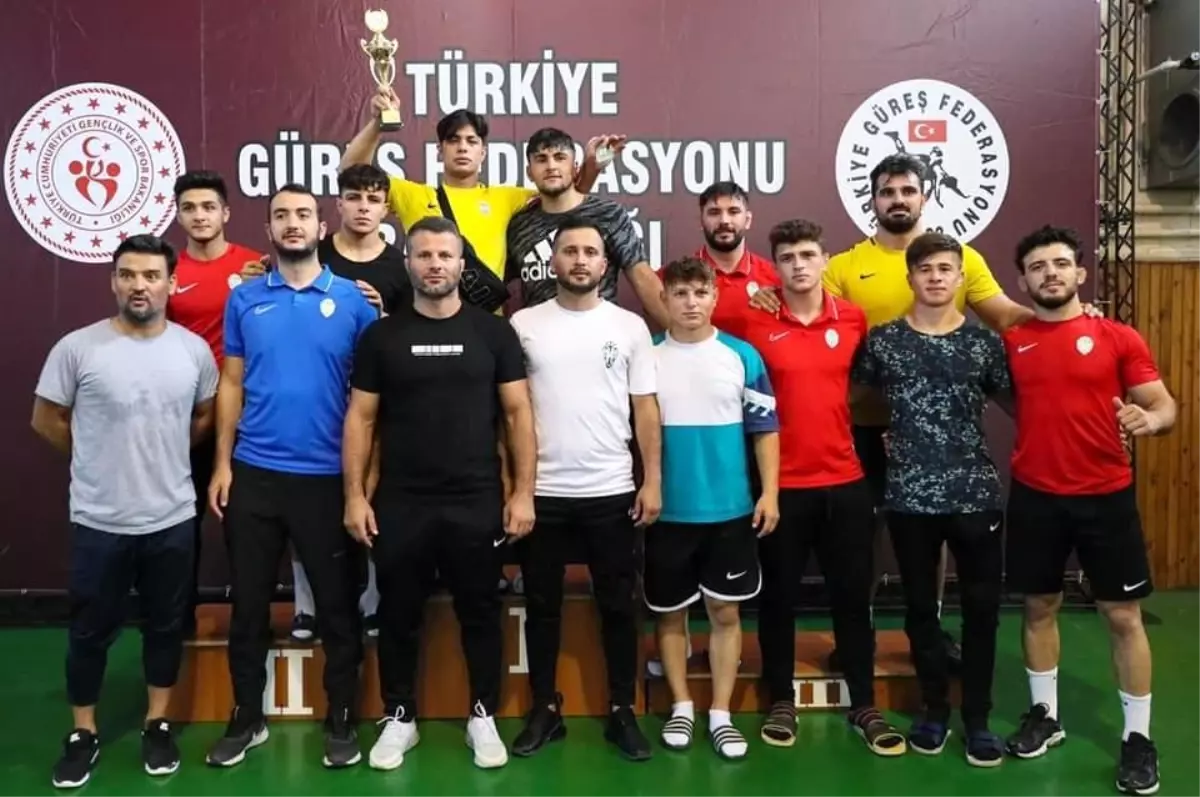 Kayseri Şekerspor; Serbest Stil 2. Lig müsabakalarında üçüncü oldu