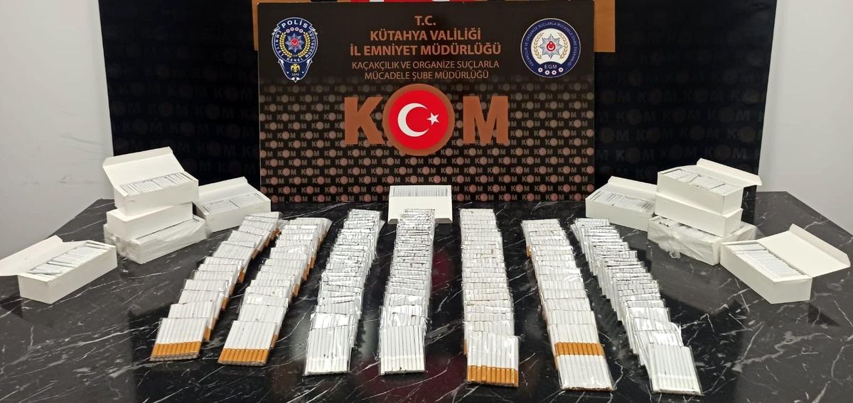 Kütahya\'da bir araçta 6 bin adet makaron ele geçirildi