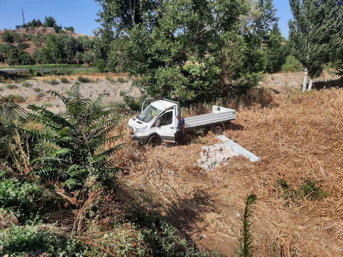 Manisa\'da trafik kazalarında 2 kişi yaralandı