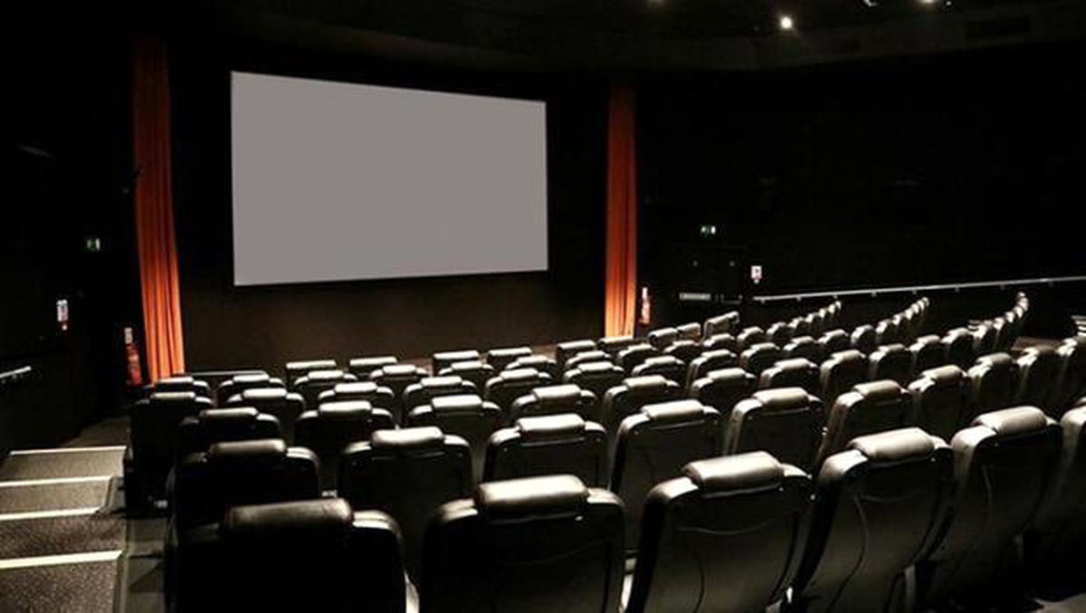 Ödüllü film \'Uzak Ülke\' sinemaseverlerle buluşuyor