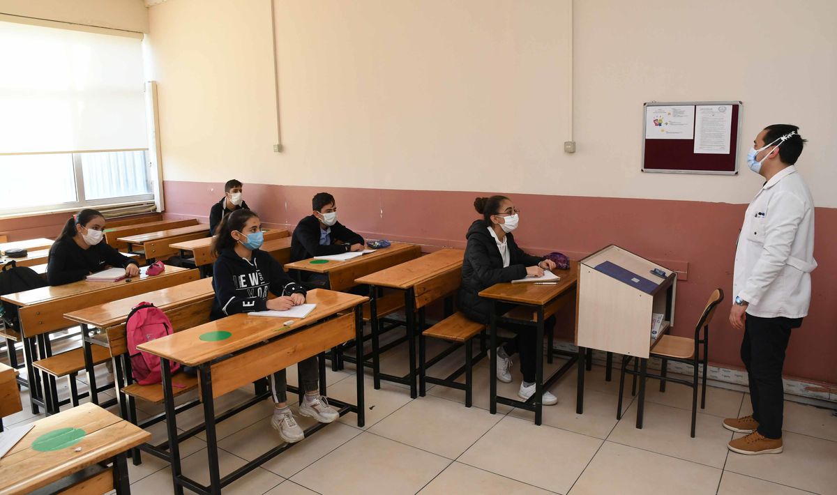 Öğrencilerden yüzde 98\'si okullara yerleşti