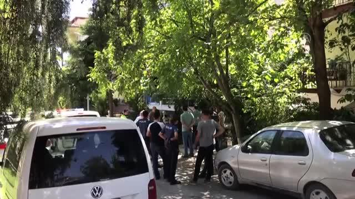 Son dakika haber... Öldürmeye teşebbüs ve yağma suçlarından aranan zanlı tutuklandı