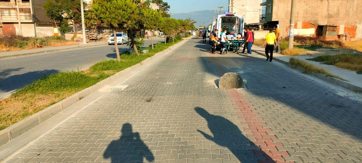 Son dakika haberi... Rögar kapağı işçi servisine kaza yaptırdı: 7 yaralı