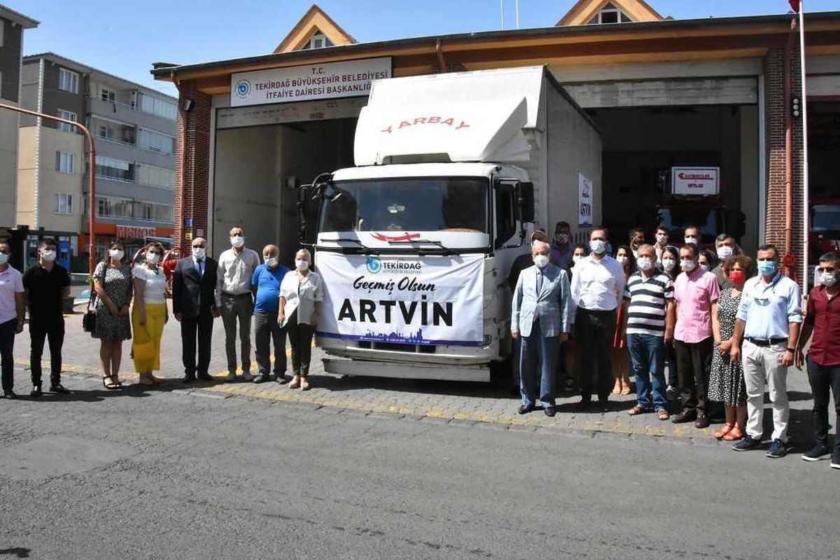 Tekirdağ Büyükşehir Belediyesinden Artvin\'deki sel mağdurlarına yardım