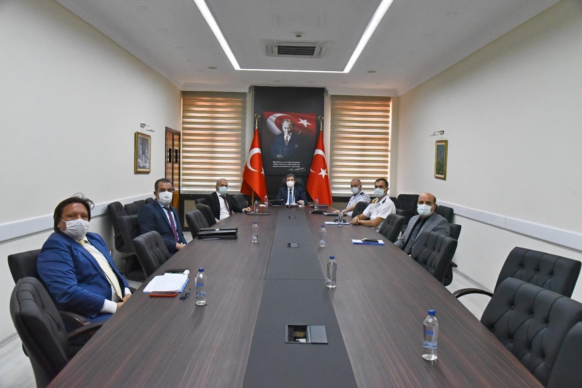 Vali Orhan Tavlı Başkanlığında Güvenlik ve Asayiş Toplantısı Yapıldı