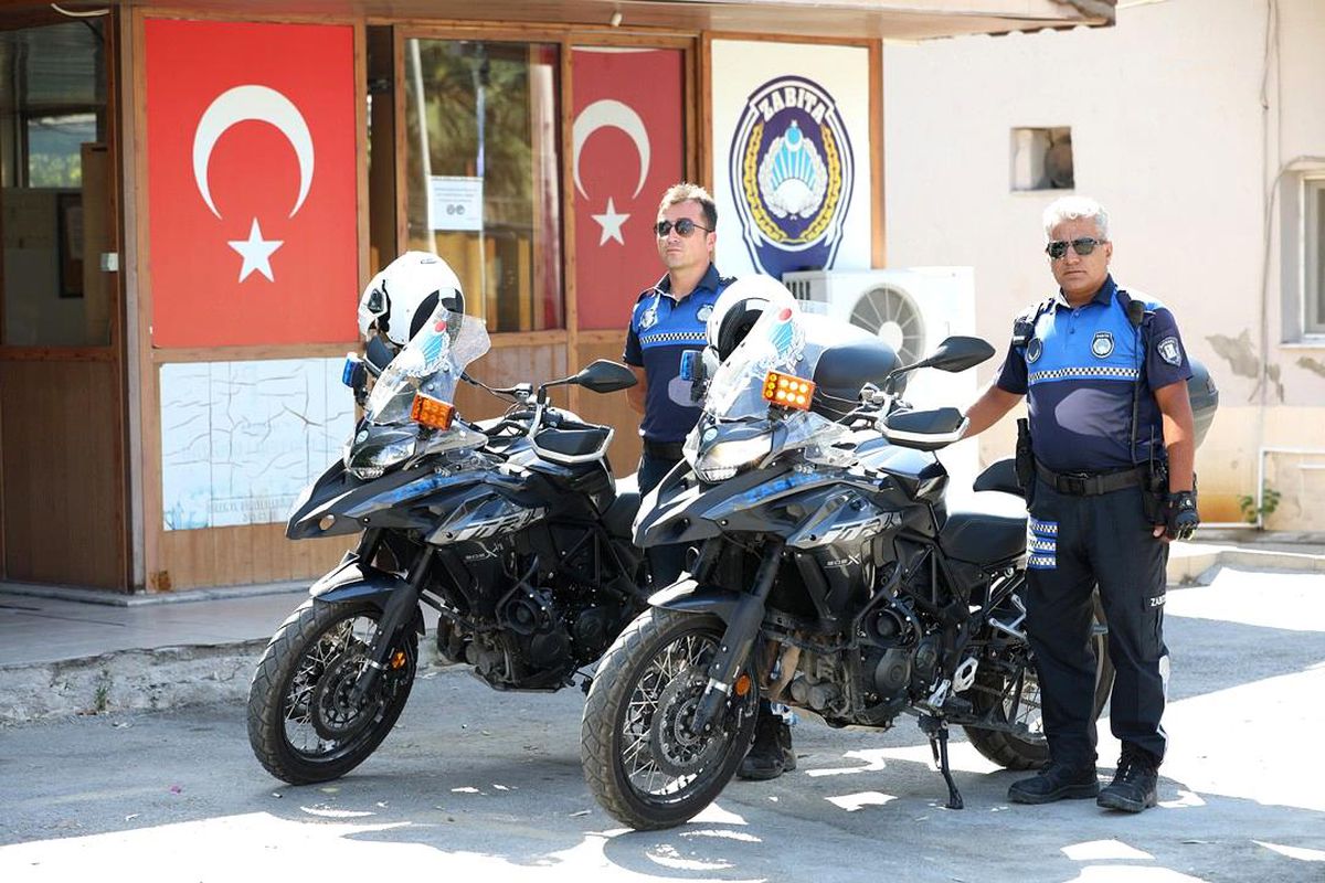 Bayraklı\'da motorize zabıta ekipleri göreve başladı