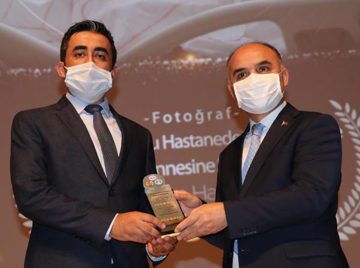 ERÜ İletişim Fakültesi\'nden DHA\'ya ödül