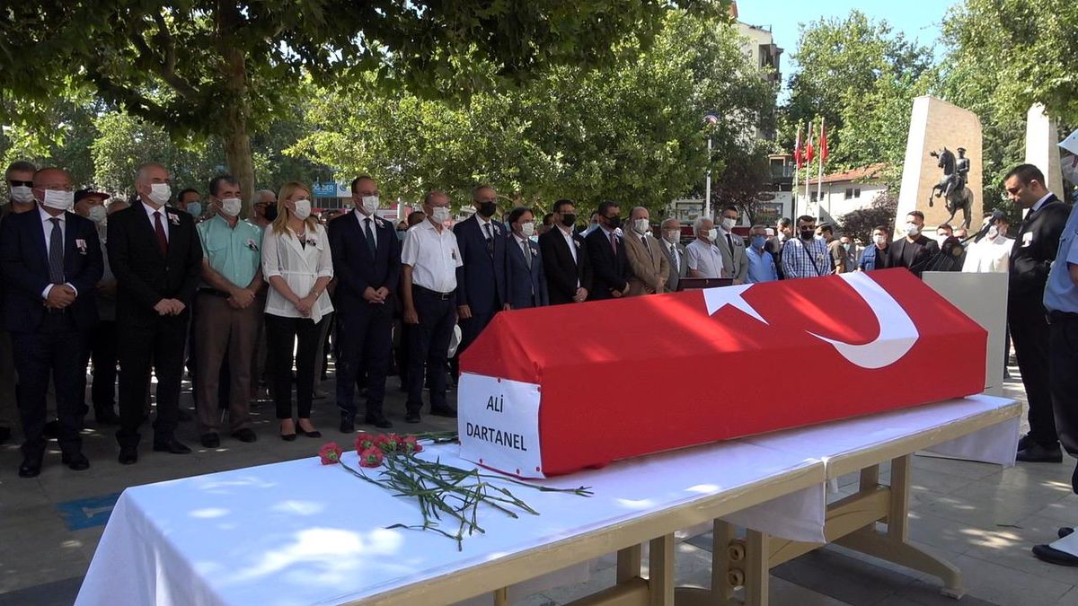 Eski Başkan Ali Dartanel için tören düzenlendi
