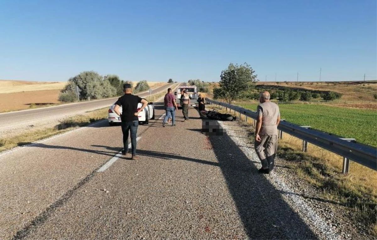 Son dakika haberleri... Kırşehir\'de bariyerlere çarpan motosikletin sürücüsü öldü