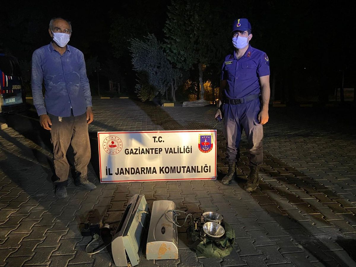 Madde bağımlısı hırsızlara jandarmadan suçüstü