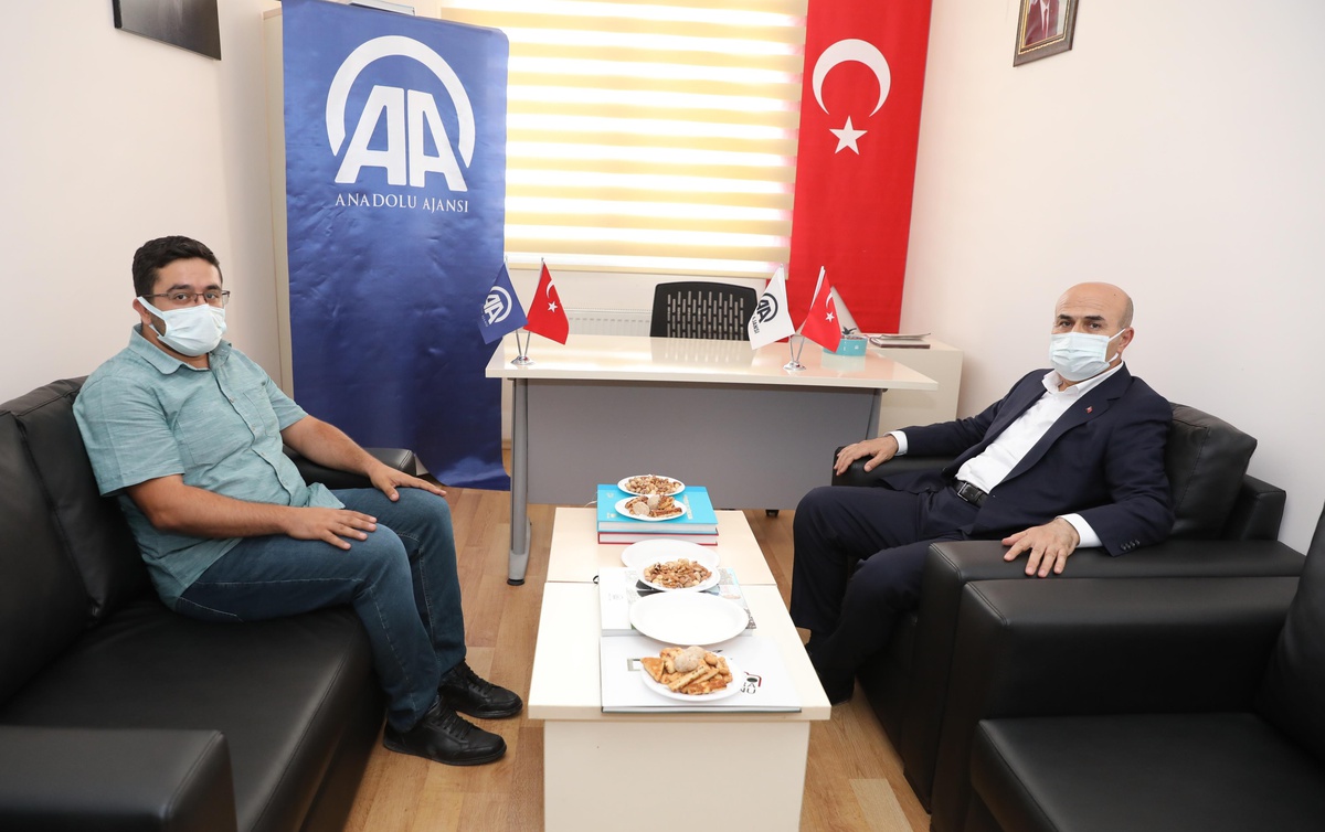 Mardin Valisi Demirtaş AA Mardin bürosunu ziyaret etti